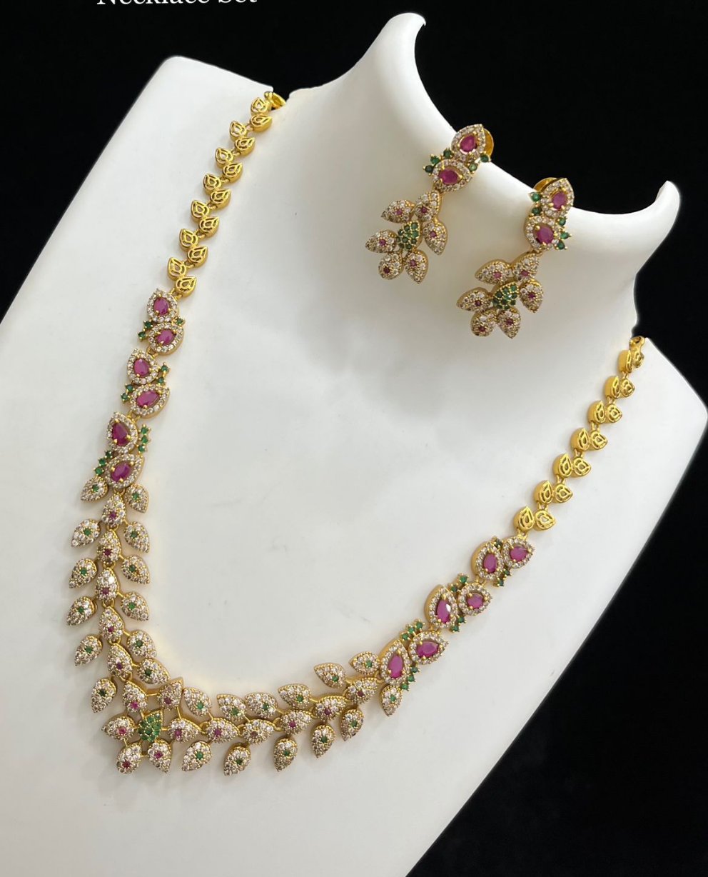 AD stone Neck Set