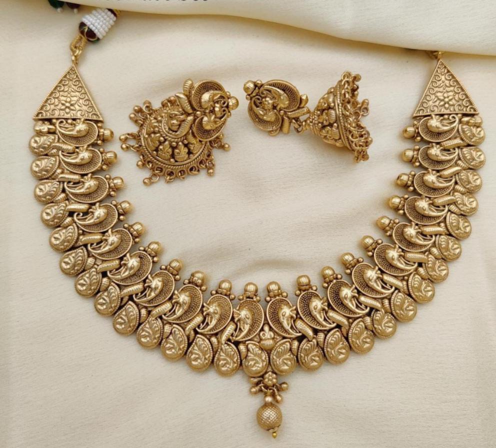 Antique Finish Neckset