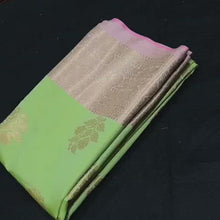 Load and play video in Gallery viewer, Banarasi Silk cotton Saree

