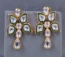 Load image into Gallery viewer, Kundan Choker set
