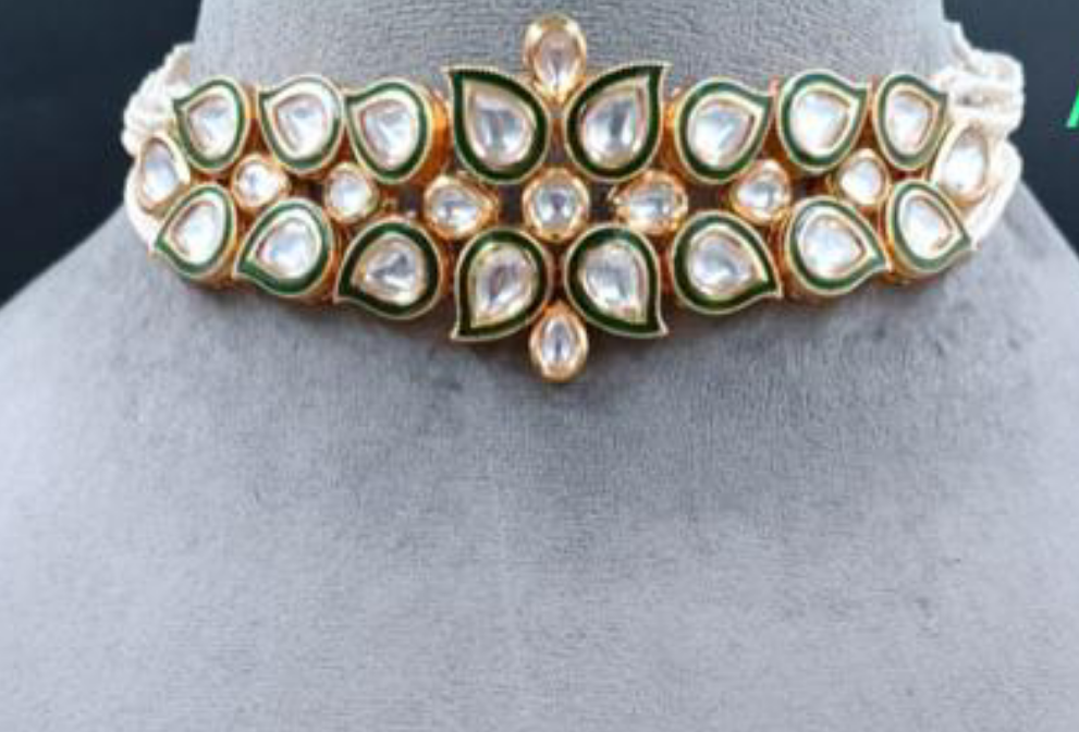 Kundan Choker set