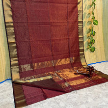 Load image into Gallery viewer, Handloom Zari checks Saree
