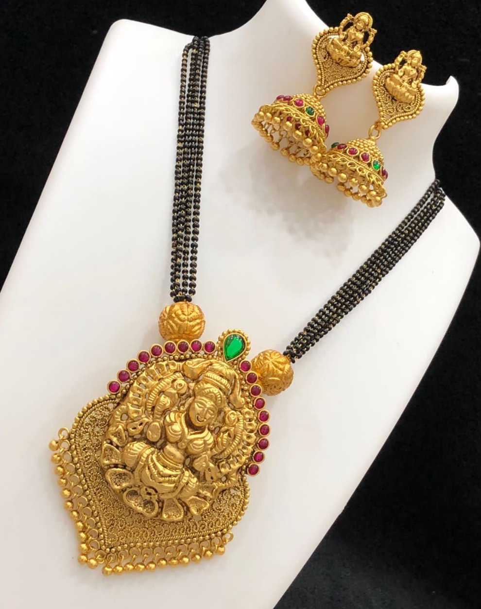 Necklace Set