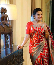Load image into Gallery viewer, Banarasi Silk Saree
