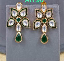 Load image into Gallery viewer, Kundan Choker set
